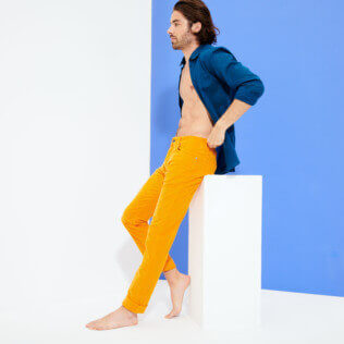 Homme AUTRES Uni - Pantalon 5 Poches Velours homme Coupe regular, Flamme frontworn Homme AUTRES Uni - Pantalon 5 Poches Velours homme Coupe regular, Flamme frontworn