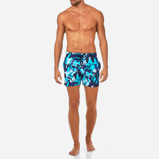 Hombres Corte Clásico Estampado - Bañador Superflex con estampado Camouflage Turtles, Celeste frontworn Hombres Corte Clásico Estampado - Bañador Superflex con estampado Camouflage Turtles, Celeste frontworn