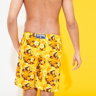 Homme CLASSIQUE LONG Imprimé - Maillot de bain homme Long 1976 Sun Turtles, Citron backworn Homme CLASSIQUE LONG Imprimé - Maillot de bain homme Long 1976 Sun Turtles, Citron backworn