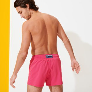 Hombre Autros Liso - Bañador corto, elástico y ajustado liso para hombre, Shocking pink backworn Hombre Autros Liso - Bañador corto, elástico y ajustado liso para hombre, Shocking pink backworn