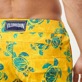 Herren Andere Bedruckt - Madrague Badeshorts mit Stretch und flachem Bund für Herren, Yellow Details Ansicht 1