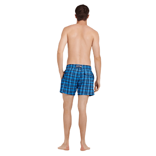 Homme CLASSIQUE STRETCH Graphique - Men swimwear stretch Carrreaux, Bleu ciel backworn Homme CLASSIQUE STRETCH Graphique - Men swimwear stretch Carrreaux, Bleu ciel backworn