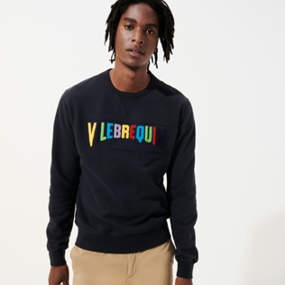 Imagen de Hombre Autros Estampado - Men cotton crewneck sweatshirt solid, Azul marino vista frontal desgastada Imagen de Hombre Autros Estampado - Men cotton crewneck sweatshirt solid, Azul marino vista frontal desgastada